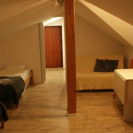 W Karkonoszach Stary Eden Apartment